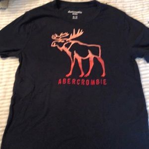 Abercrombie Kids Navy T-shirt w/ embroidered moose
